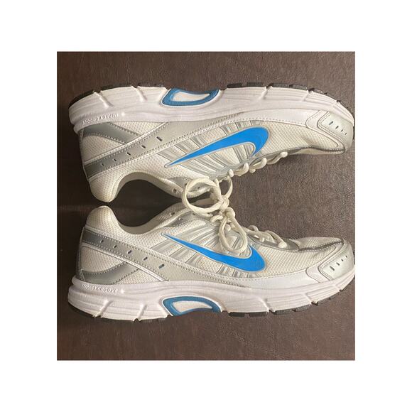 Nike Dart 8 Running Shoes Mens 10 White Blue Silver Athletic Sneakers 396050-100 - Picture 3 of 11